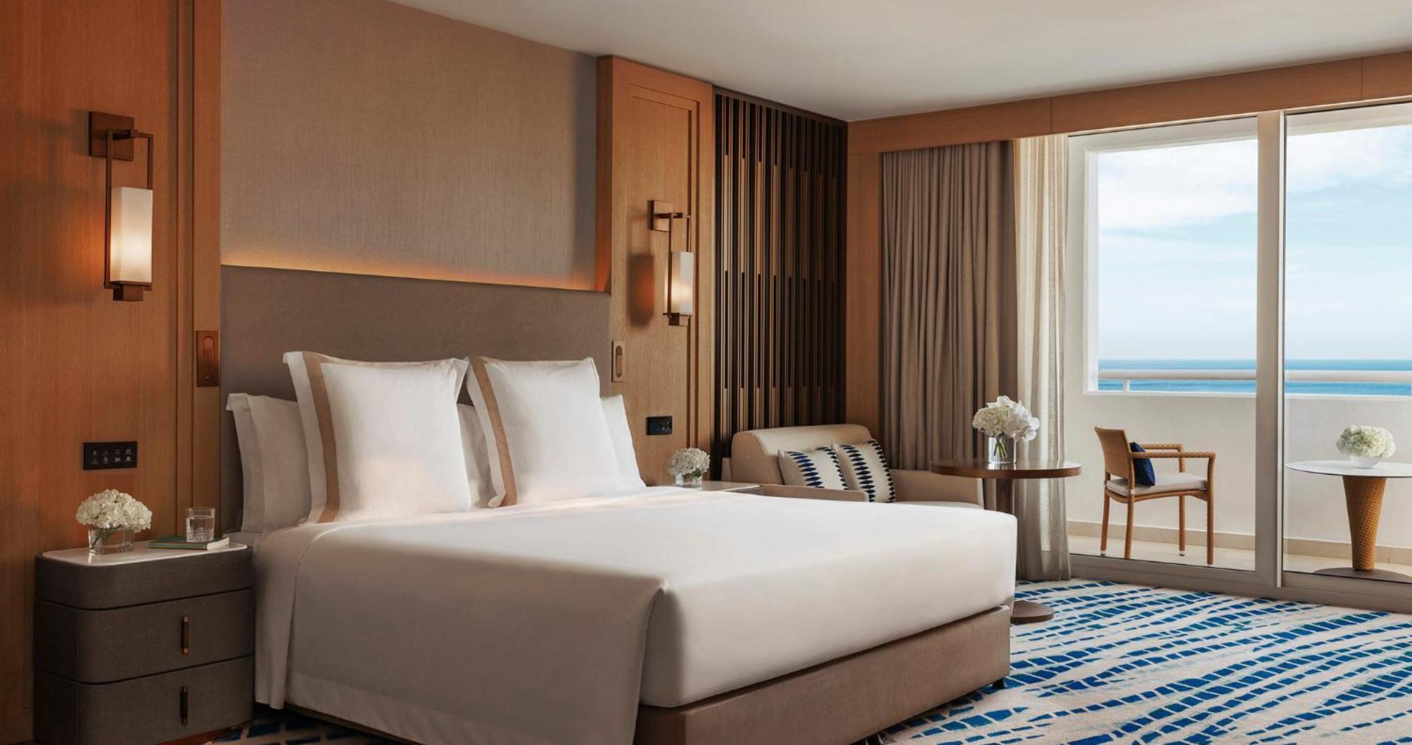 Ocean Balcony Club Club Privileges Daily & Afternoon Tea Evening Drinks & Canapes